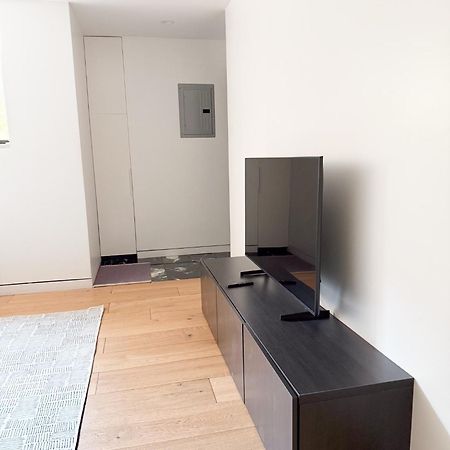ניו יורק New Cozy Modern Minimalist Stay In Brooklyn At Rem-Casa מראה חיצוני תמונה