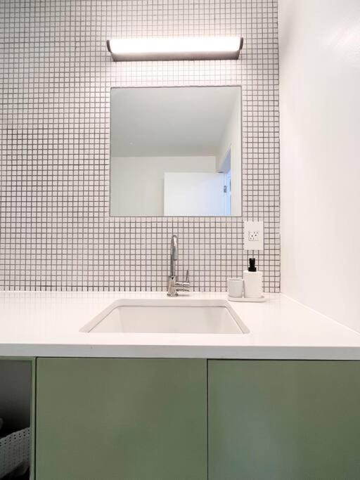 ניו יורק New Cozy Modern Minimalist Stay In Brooklyn At Rem-Casa מראה חיצוני תמונה
